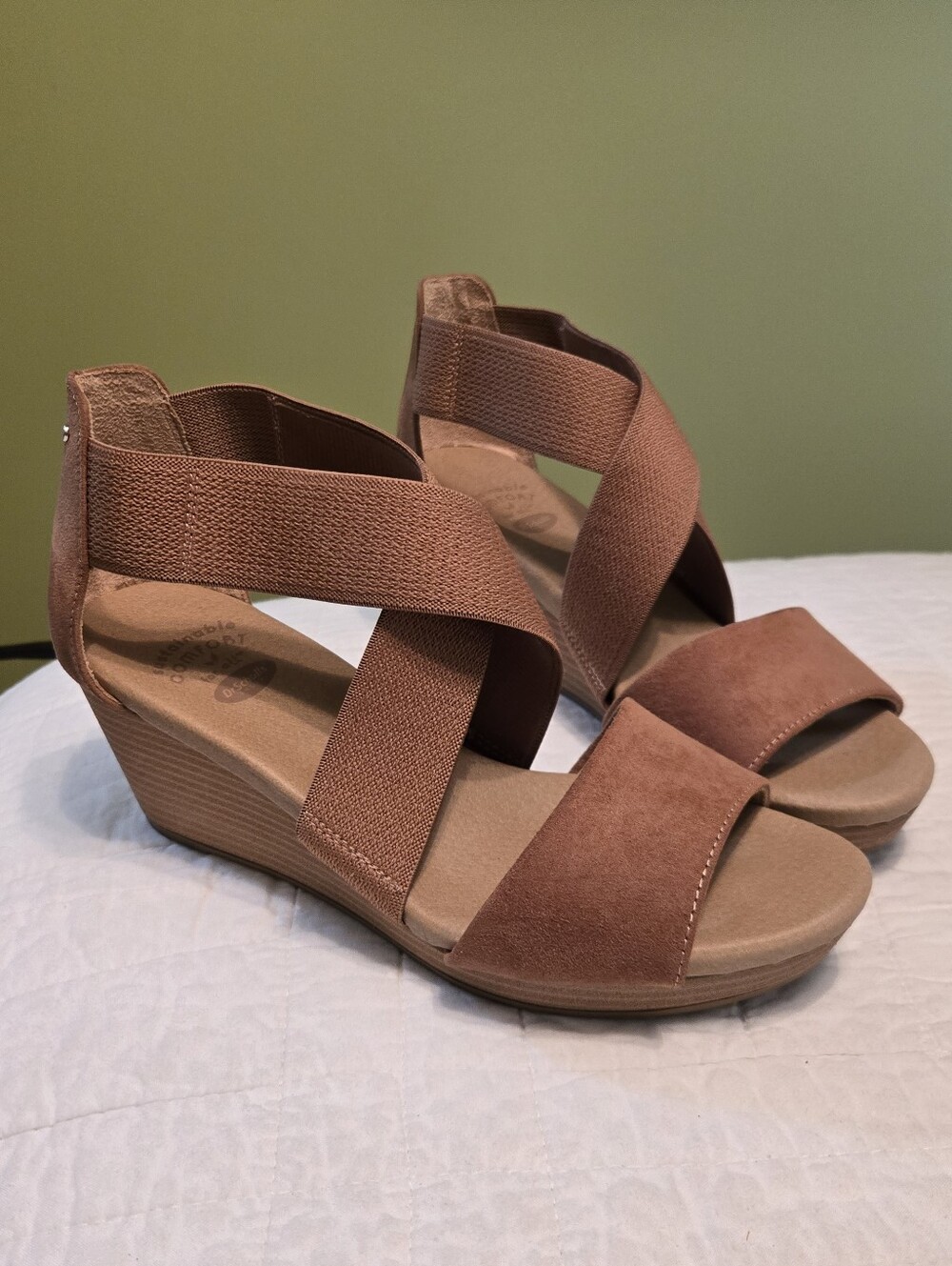 Dr. Scholl's Elastic Cross-Strap Wedge Sandals, Size 8.5 Cognac